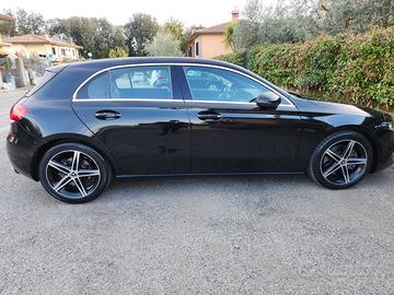 Mercedes-Benz A 250 Premium