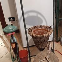 Porta vasi e articoli da giardino