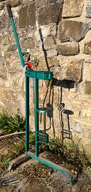 Tappatrice per tappi in sughero o simili