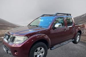 Nissan Navara 2.5 dCi 190CV 4 porte Double Cab LE