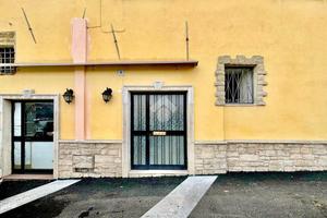 NEGOZIO A SAN FELICE DEL BENACO