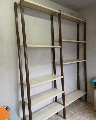 scaffale