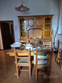 credenza e tavolo