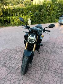 Honda CB650r e-clutch 2025