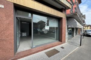 NEGOZIO A CARPANETO PIACENTINO