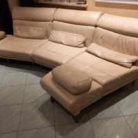 Divano NATUZZI in pelle primo fiore 