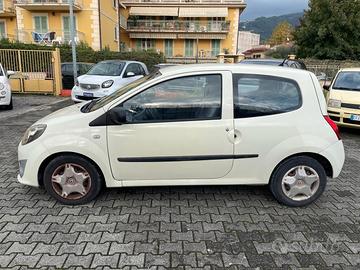 Renault Twingo 1.2 16V ADATTA X NEOPATENTATI UNICO