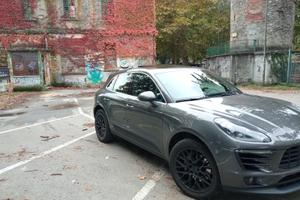 Porsche Macan S 3.0 diesel con gancio traino