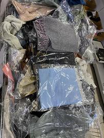 1600 pezzi sciarpe e pashmine