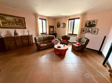 VILLA SINGOLA A SAN GIOVANNI IN CROCE