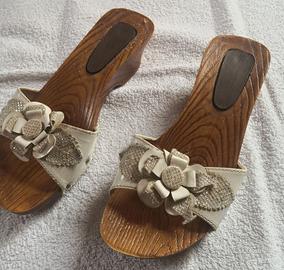 Zoccoli in legno bambina nr. 31