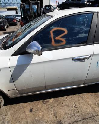 ALFA ROMEO 159 STATION WAGON 2011 - PORTA ANTERIOR