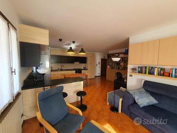 AMPIO TRICAMERE BISERVIZI