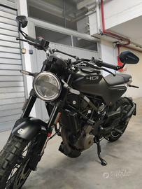 HUSQVARNA Svartpilen 401