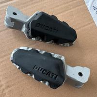 Pedane Ducati Multistrada e Hypermotard