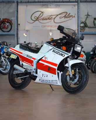 Suzuki RG 500 1987 FMI targa ORO