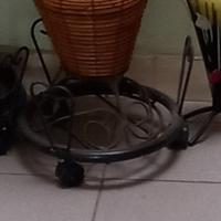 PORTAVASO ROBUSTO CON CUORI GRANDI IN METALLO