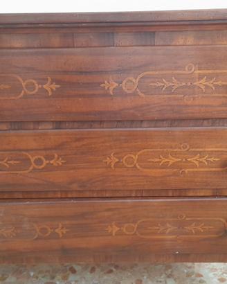 cassettiera legno con fiori