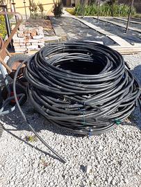 tubo di irrigazione a goccia