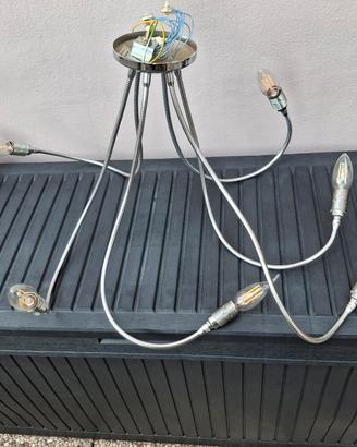 LAMPADARIO A  BRACCI FLESSIBILI