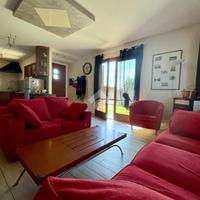 VILLA A SCHIERA A CARLINO