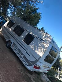 Roulotte fendt 495