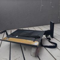 Supporto ripiano TV da parete 