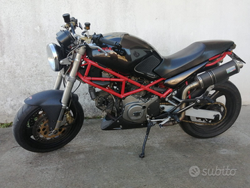 Ducati Monster 750