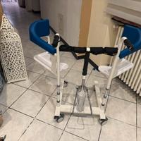 Sedia per trasferimento anziani/disabili