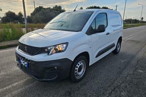 PEUGEOT Partner BlueHDi 100 S&S PC Premium