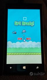 Nokia lumia 925 con Flappybird 