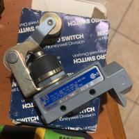 2 Interruttori fine corsa honeywell