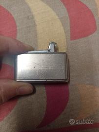 vecchio accendino a Gas Colibrì 