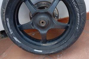 2 cerchi anteriori  scooter
