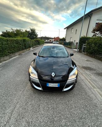 Renault megane coupe 3 nera