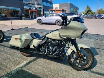 2023 Harley-Davidson road glide st