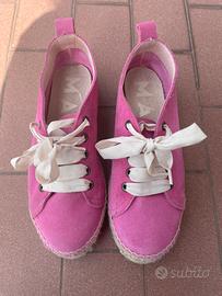 Scarpe Manebi