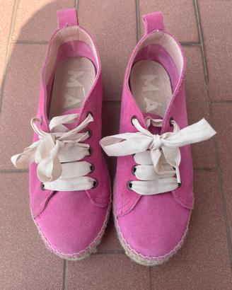 Scarpe Manebi