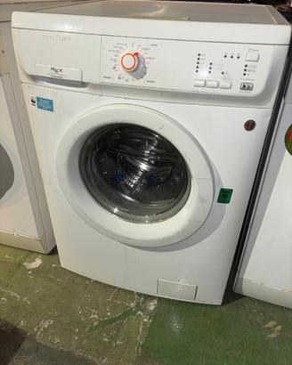 Lavatrice REX/Electrolux 5 kg, 800 giri, Classe A