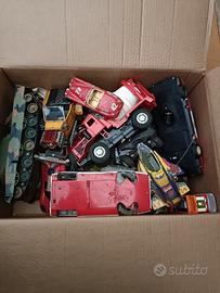 Grande scatola di modellini rottami 