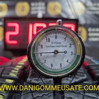 4 gomme usate 215 60 17 al 99% barum dot23