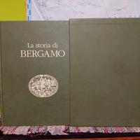 cofanetto con 3 volumi La storia di Bergamo