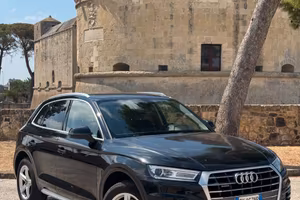 Audi Q5 II 2017 40 2.0 tdi Business quattro 190cv
