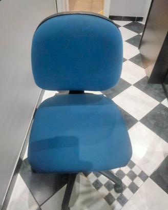 POLTRONCINA PER POSTAZIONE COMPUTER