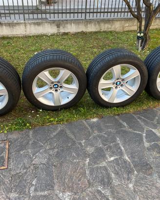 Pneumatici e cerchi originali BMW