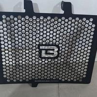 COPRIRADIATORE
BARRACUDA per Triumph Trident 660