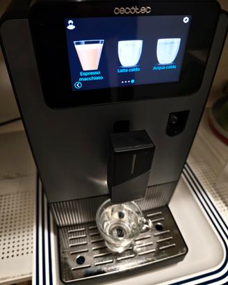 Macchina di caffè automatica 