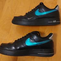 NIKE AIRE FORCE 1' 07
