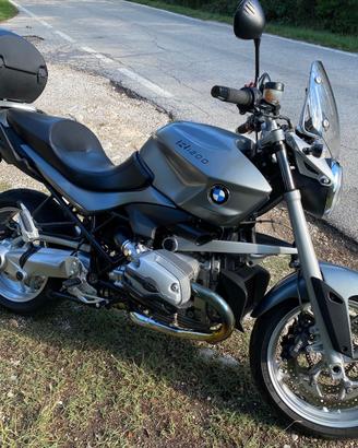 BMW R1200R