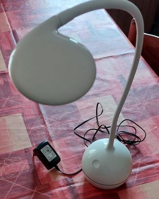 Lampada led da tavolo